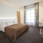 Hotel Western Premier De Galles
