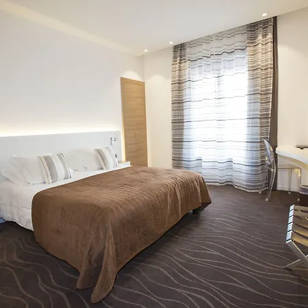 فندق Western Premier De Galles